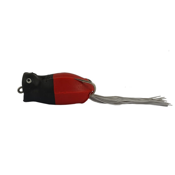 Isca Bocão Popper Frog Life em ação na superfície da água cor vermelho com cabeça preta