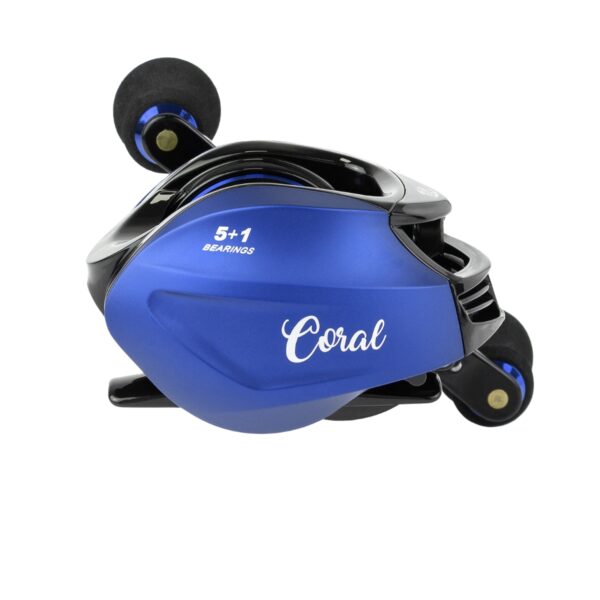 Carretilha Albatroz Coral Blue com recolhimento 7.0:1 e drag de 4kg rampa lateral